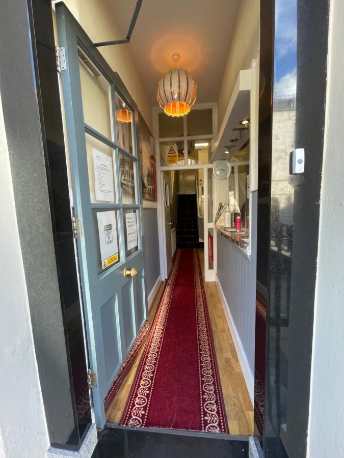 Kings Cross Hotel Лондон Екстер'єр фото
