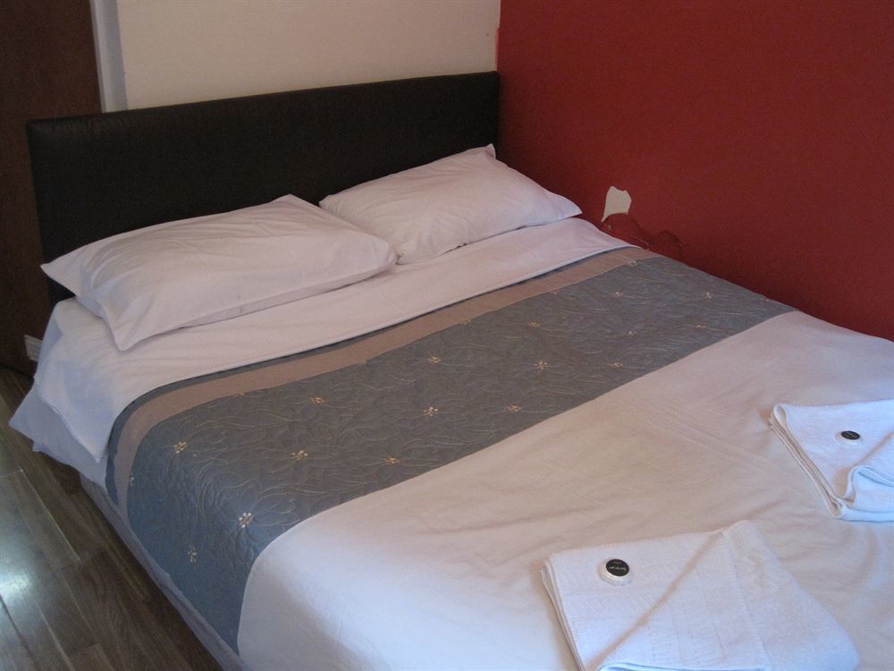 Kings Cross Hotel Лондон Екстер'єр фото
