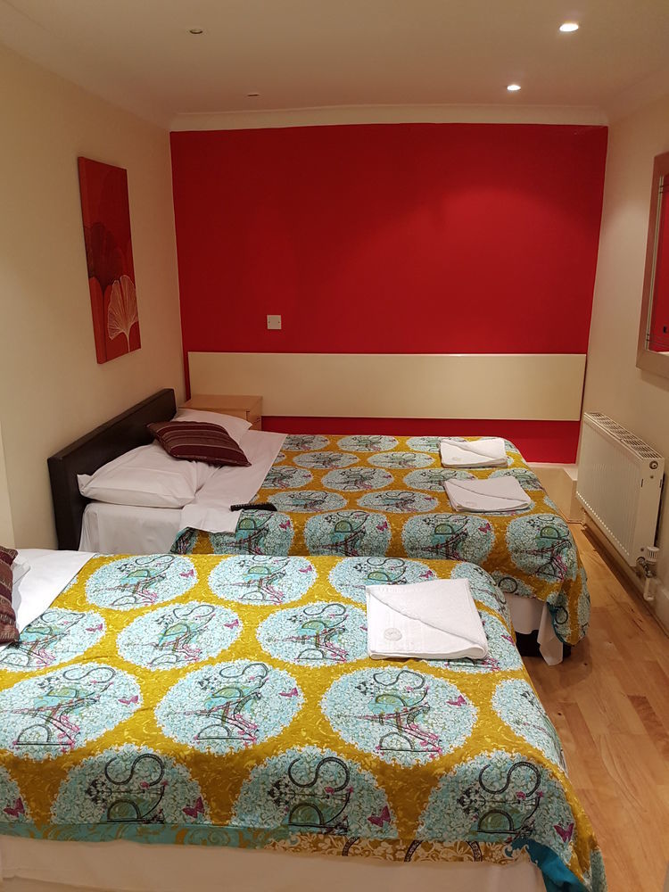 Kings Cross Hotel Лондон Екстер'єр фото