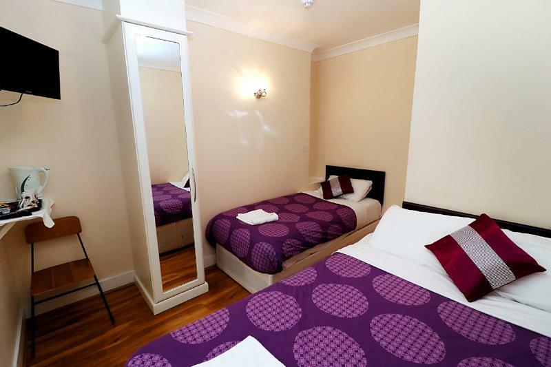Kings Cross Hotel Лондон Екстер'єр фото